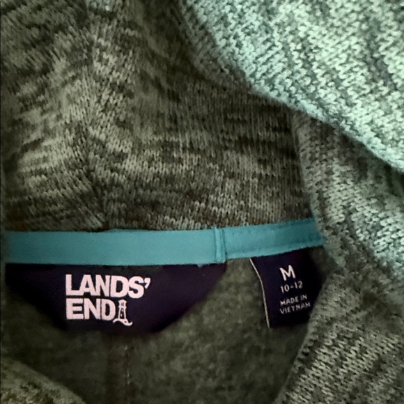Lands End women’s pullover tulip seem at waist, turtleneck, athletic, cozy, warm - Picture 2 of 8